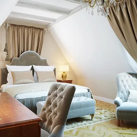 Royal Boutique And Hotel Talin